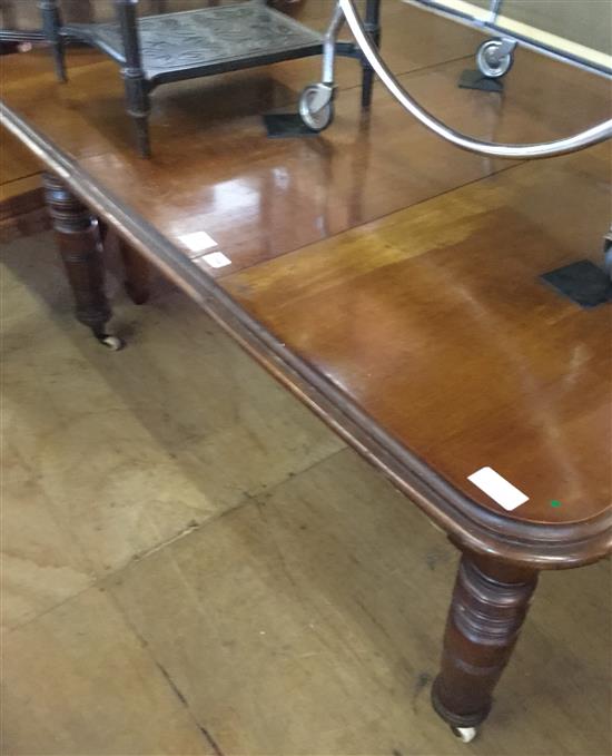 Victorian mahogany dining table, 1 leaf(-)